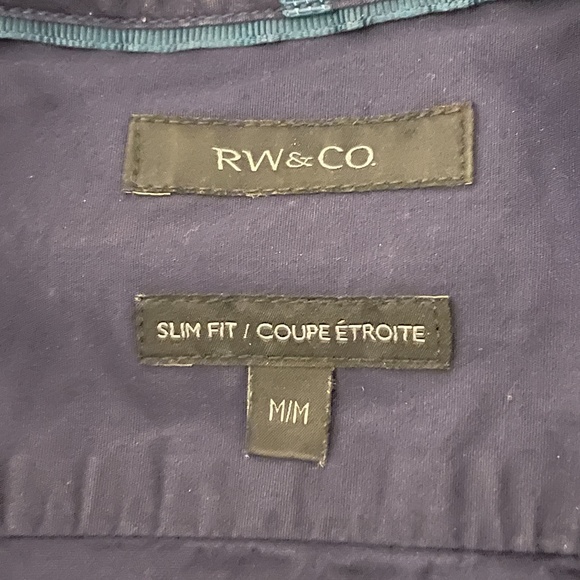 Short Sleeve Slim fit button down shirt - Picture 3 of 3